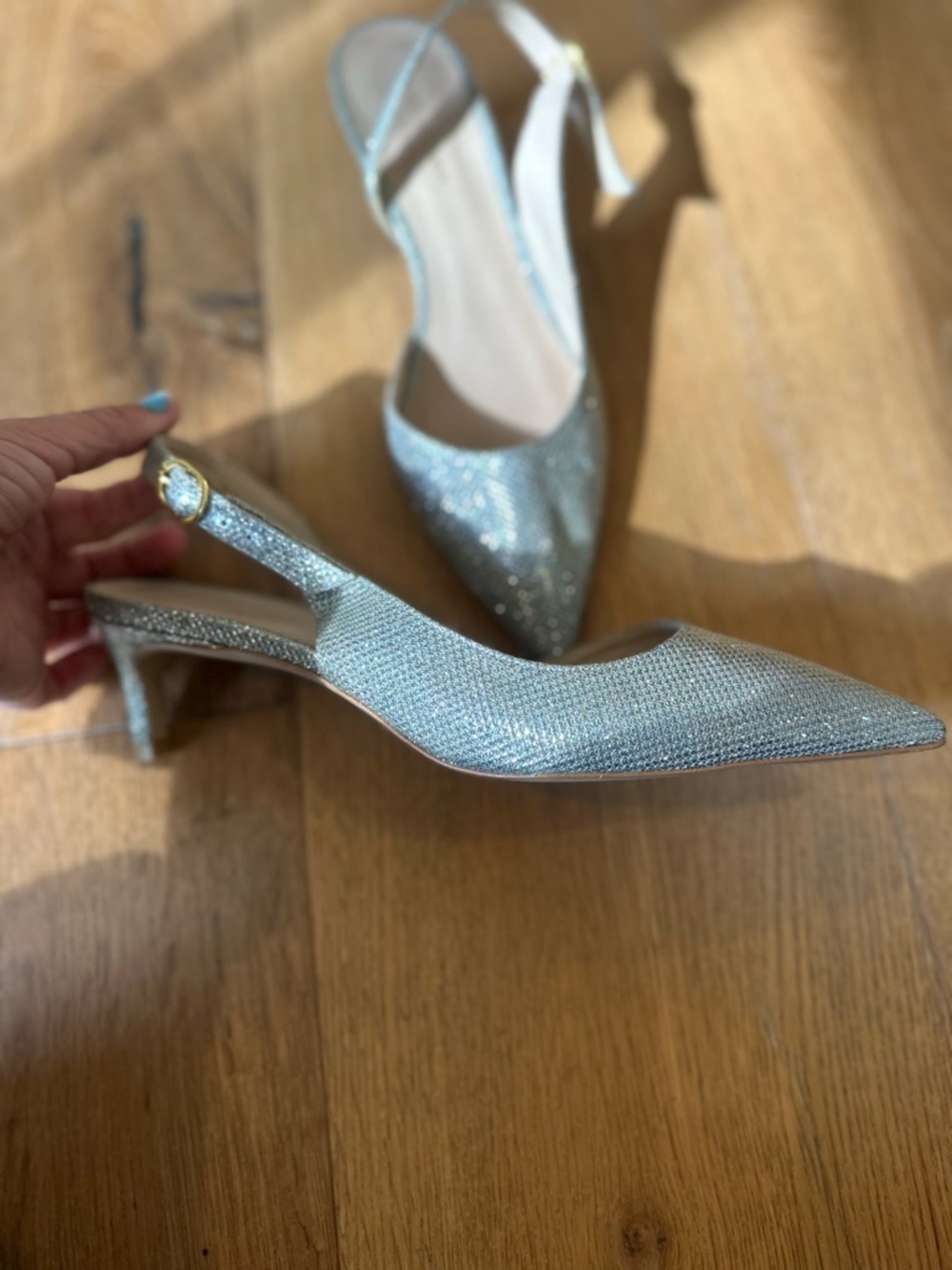Stuart Weitzman Silver Glitter Slingback Pointed Toe Kitten Heel | Size 7 - Picture 5 of 7